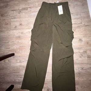 Mid Rise Button Zipper Multiple Pockets Wide Leg Casual Cargo Pants